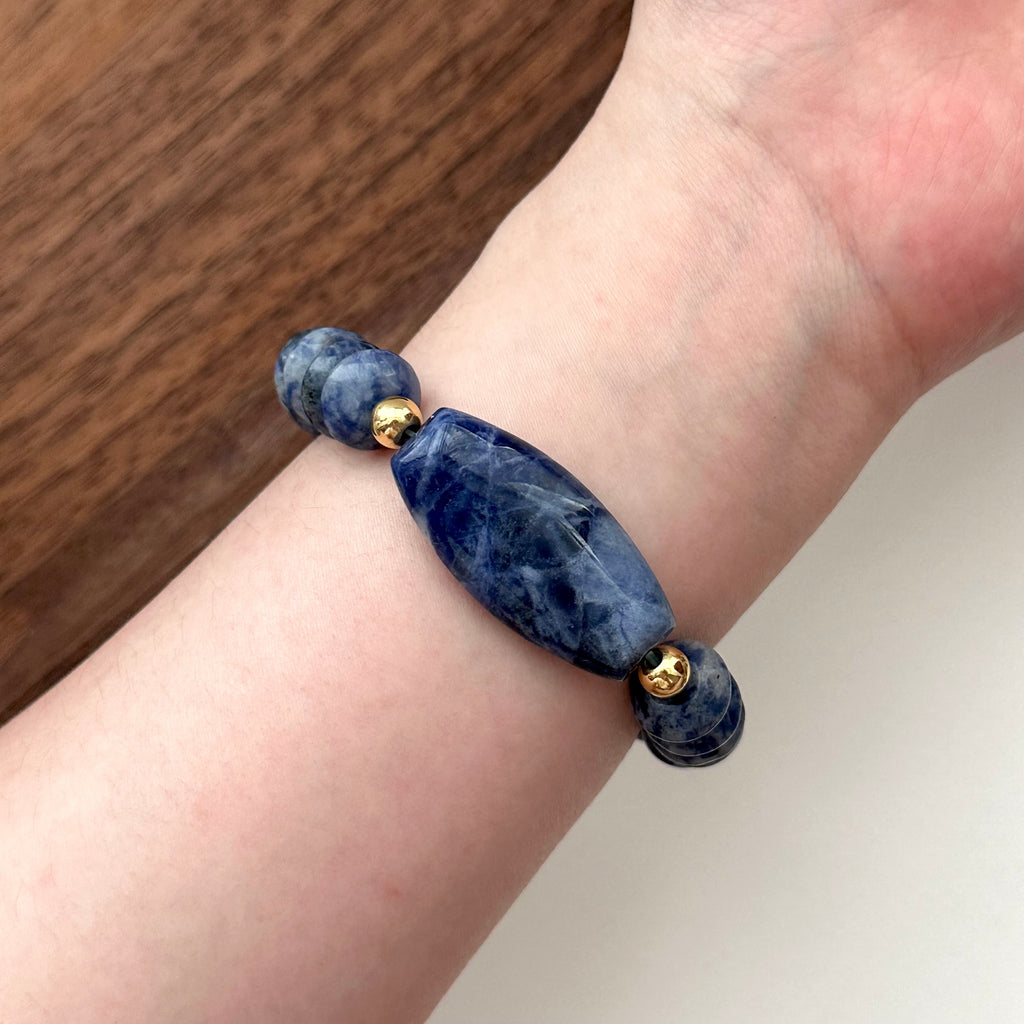 BS171 [Clarify Yourself] Blue Stone Butterfly Bead Simple Gold-plated Bracelet