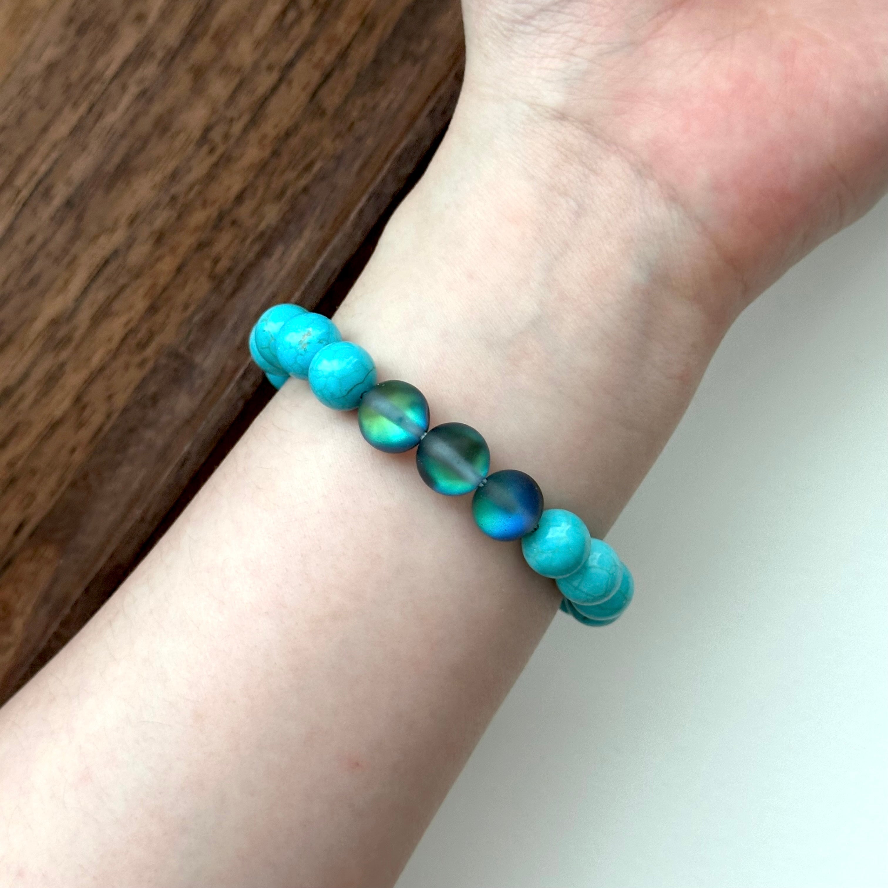 BS178 [Sagittarius Capricorn | December Birthday] Blue Pine Lime Blue Light Glass Bracelet