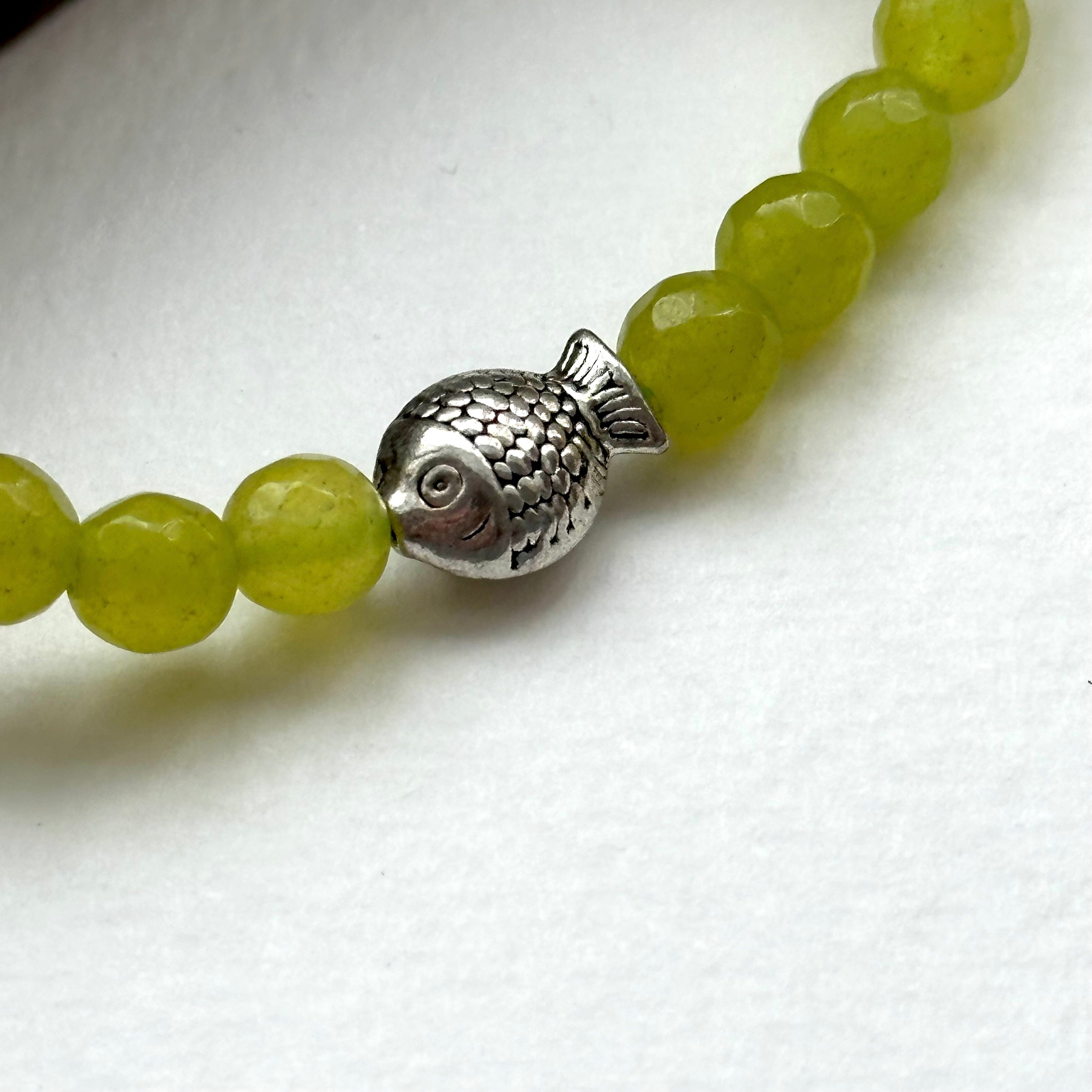 BS192 [Abundant Life] Green Stone Fish Retro Silver-plated Bracelet