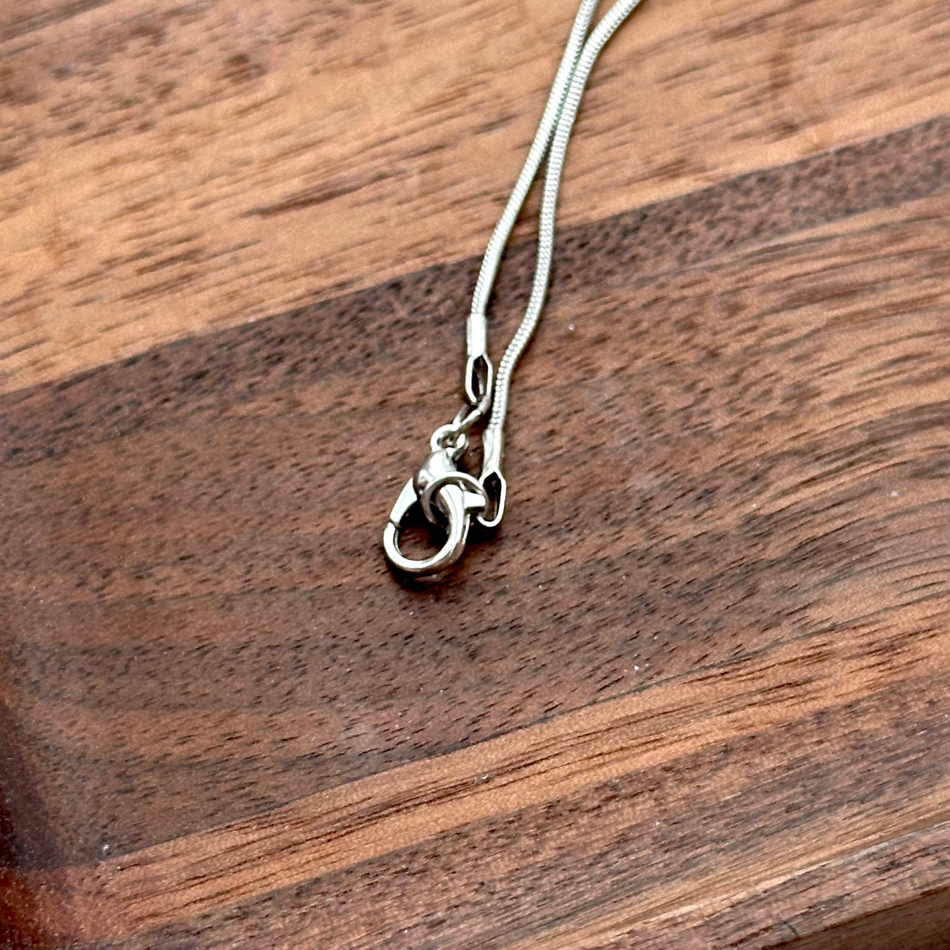 N37 [Aries Taurus | April] White crystal hexagonal column silver-plated necklace