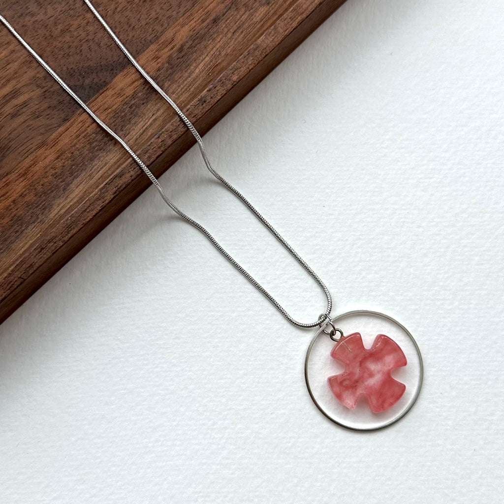 N38 [Lucky Glass] Watermelon Red Cross Puzzle Round Silver-plated Necklace