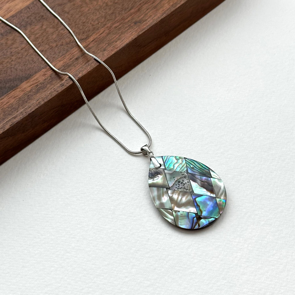 N41 [Happy Shell] Shell Water Drop Silver Plated Necklace