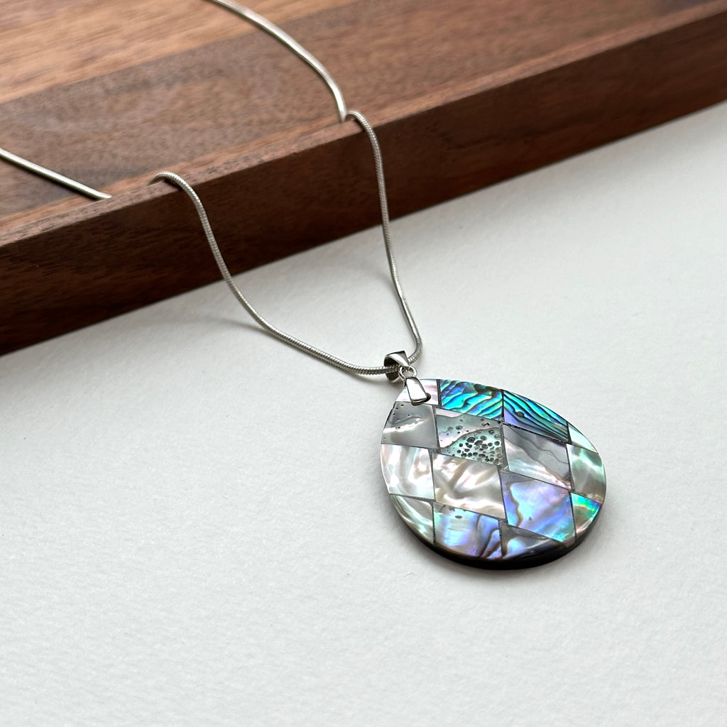 N41 [Happy Shell] Shell Water Drop Silver Plated Necklace