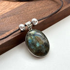 N42 [Guardian of Love] Labradorite Vintage Oval Silver-plated Rope Necklace