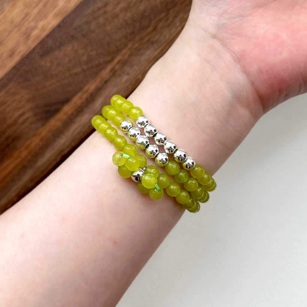 BS191 [Three Rings] Cut Angle Green Stone Simple Silver-plated Three-Circle Small Bow Bracelet