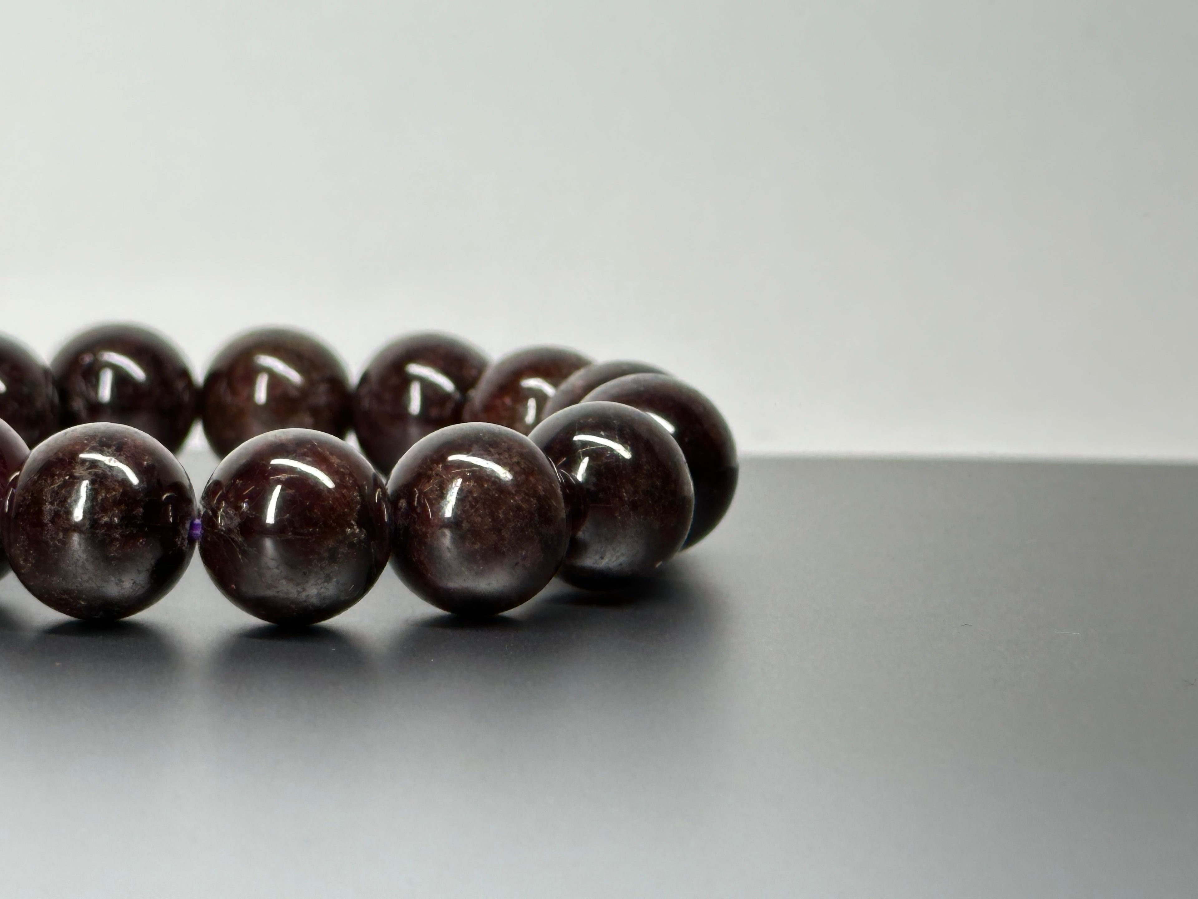 B13 Garnet Pure Bead Bracelet