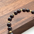 BS193 [Capricorn Aquarius | January] Garnet ball gold-plated bracelet