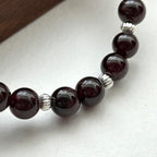 BS194 [Capricorn Aquarius | January] Garnet ball silver-plated bracelet