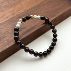 BS196 [Capricorn Aquarius | January] Garnet Freshwater Pearl Ball Gold-plated Bracelet
