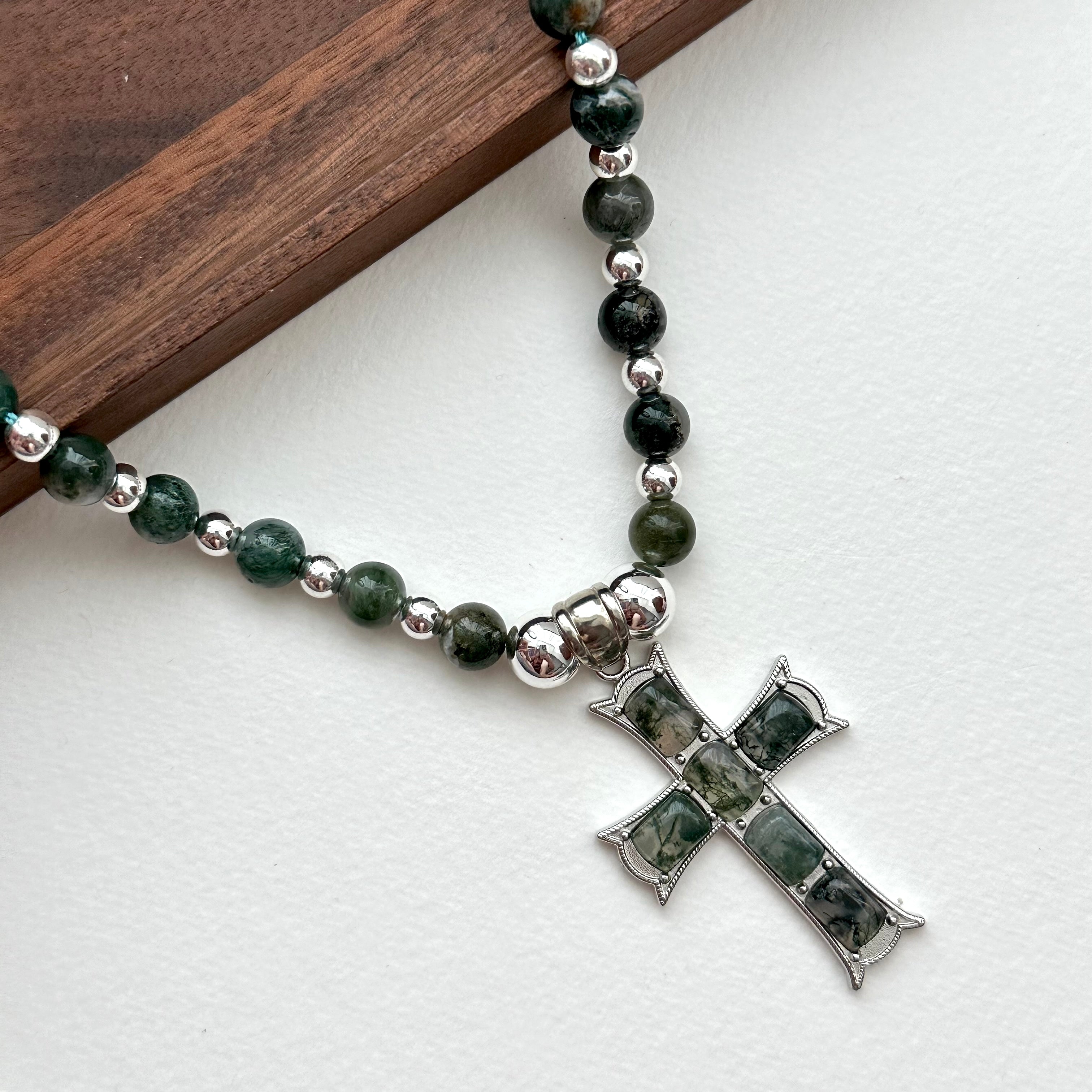 N49【New Beginning】Water Grass Agate Cross Silver Plated Necklace
