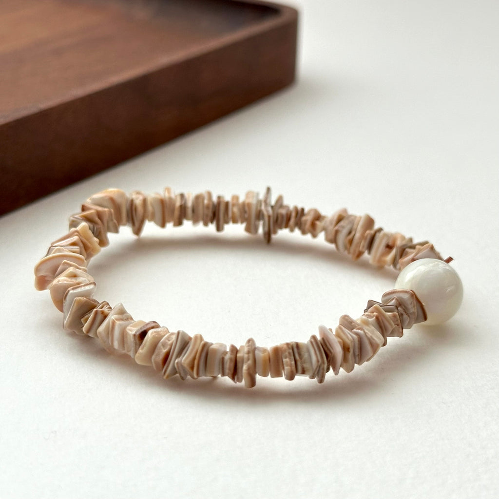 BS205 [Gift from the Ocean] Conch Shell Bracelet