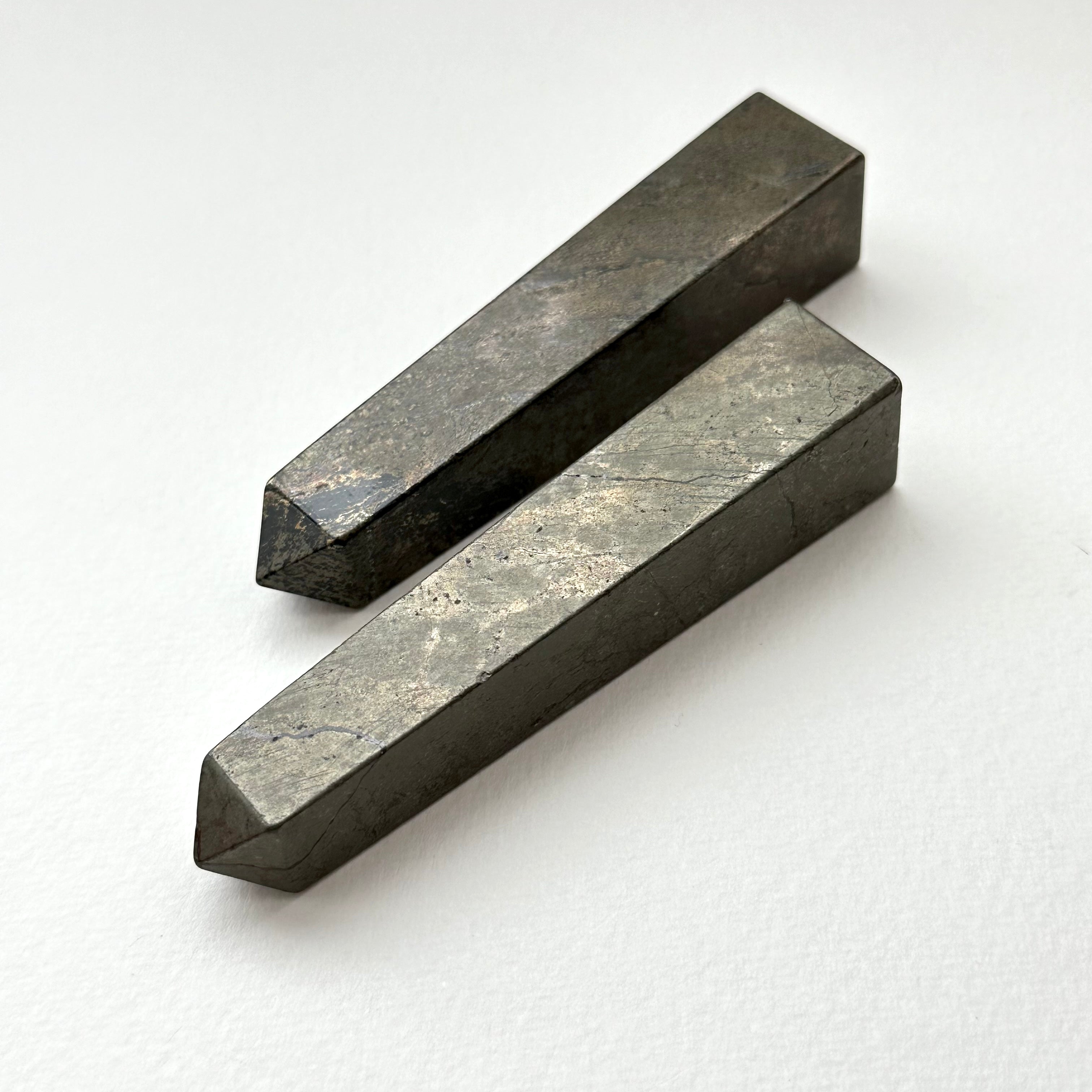 TS11【強大能量守護系】黃銅礦四角方尖塔水晶柱