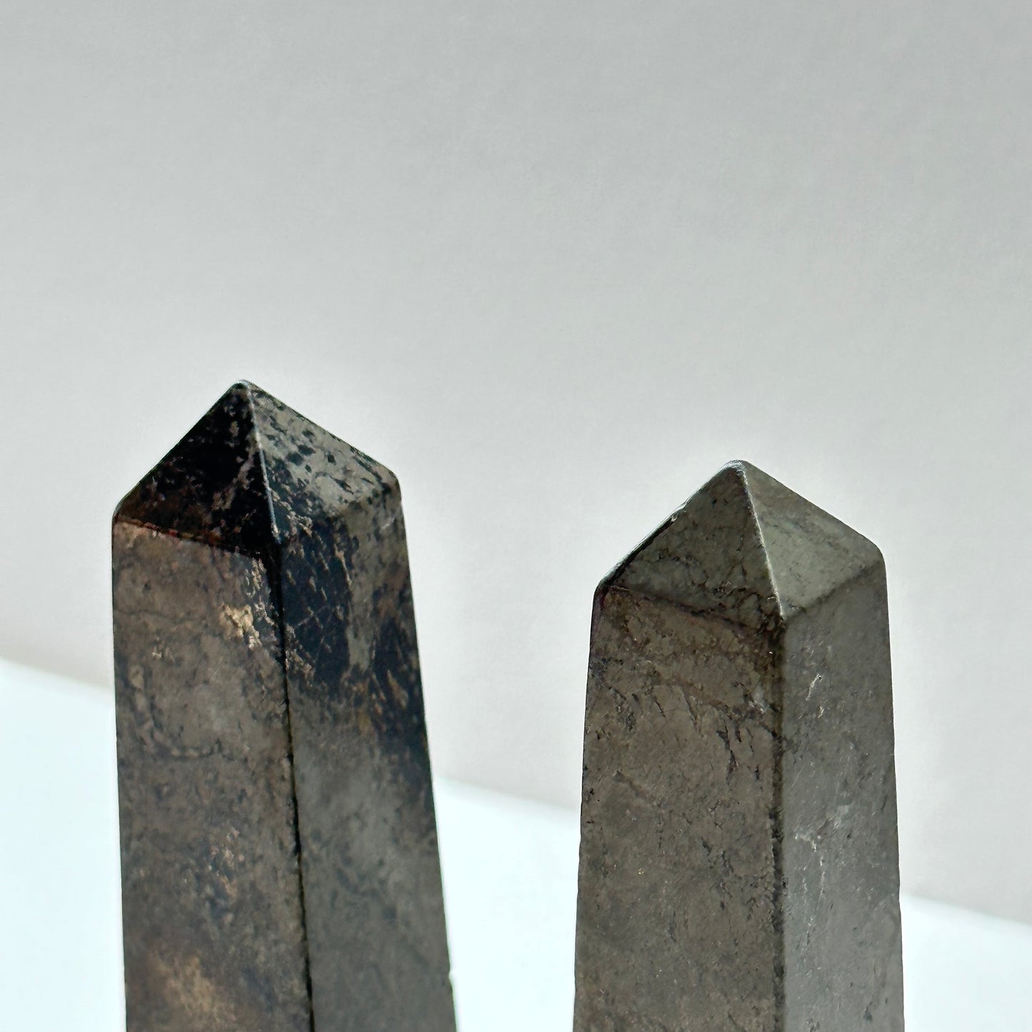 TS11 [Powerful Energy Guardian Series] Chalcopyrite Four-cornered Obelisk Crystal Column Office and Home Healing Decoration