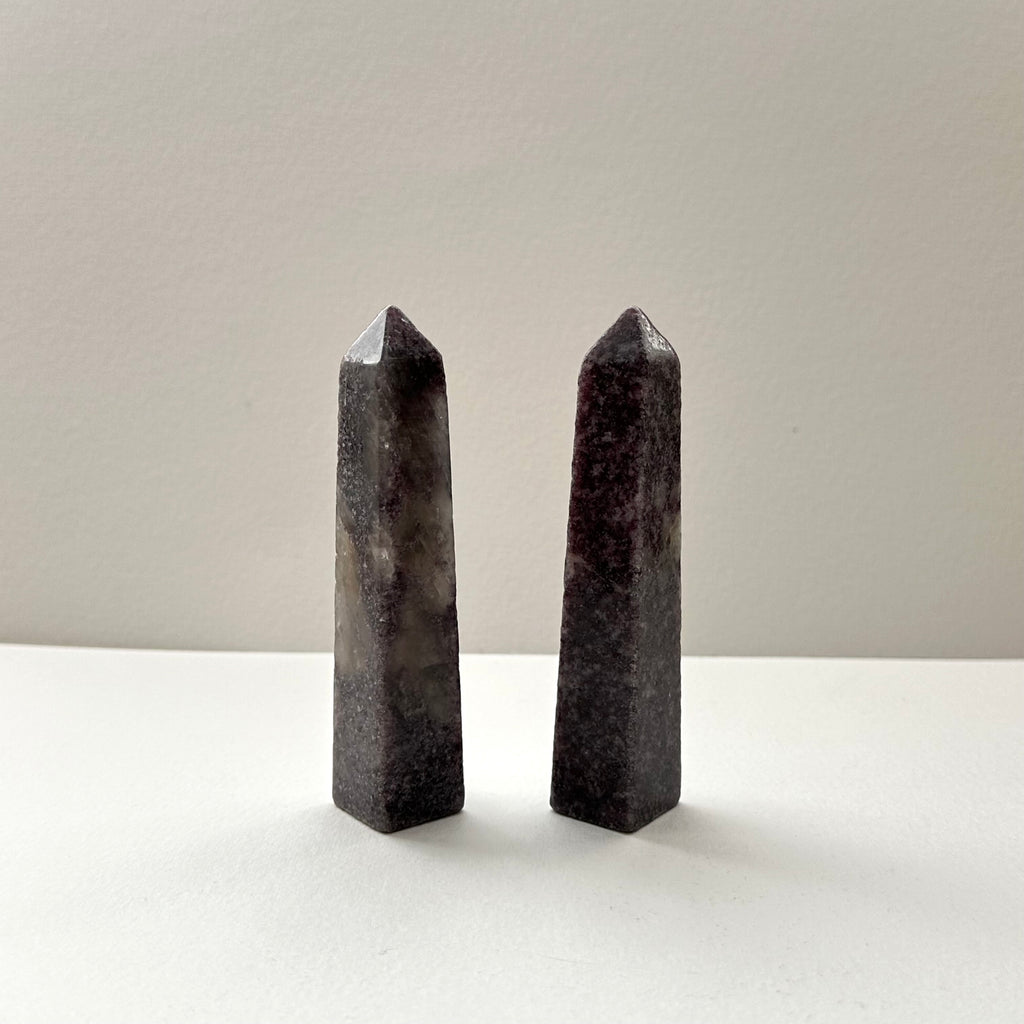 TS16【情緒平衡】紫鋰雲母丁香方尖塔水晶柱