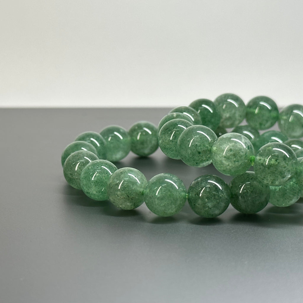 B21 [Optimistic and Positive] Green Strawberry Crystal Pure Bead Bracelet