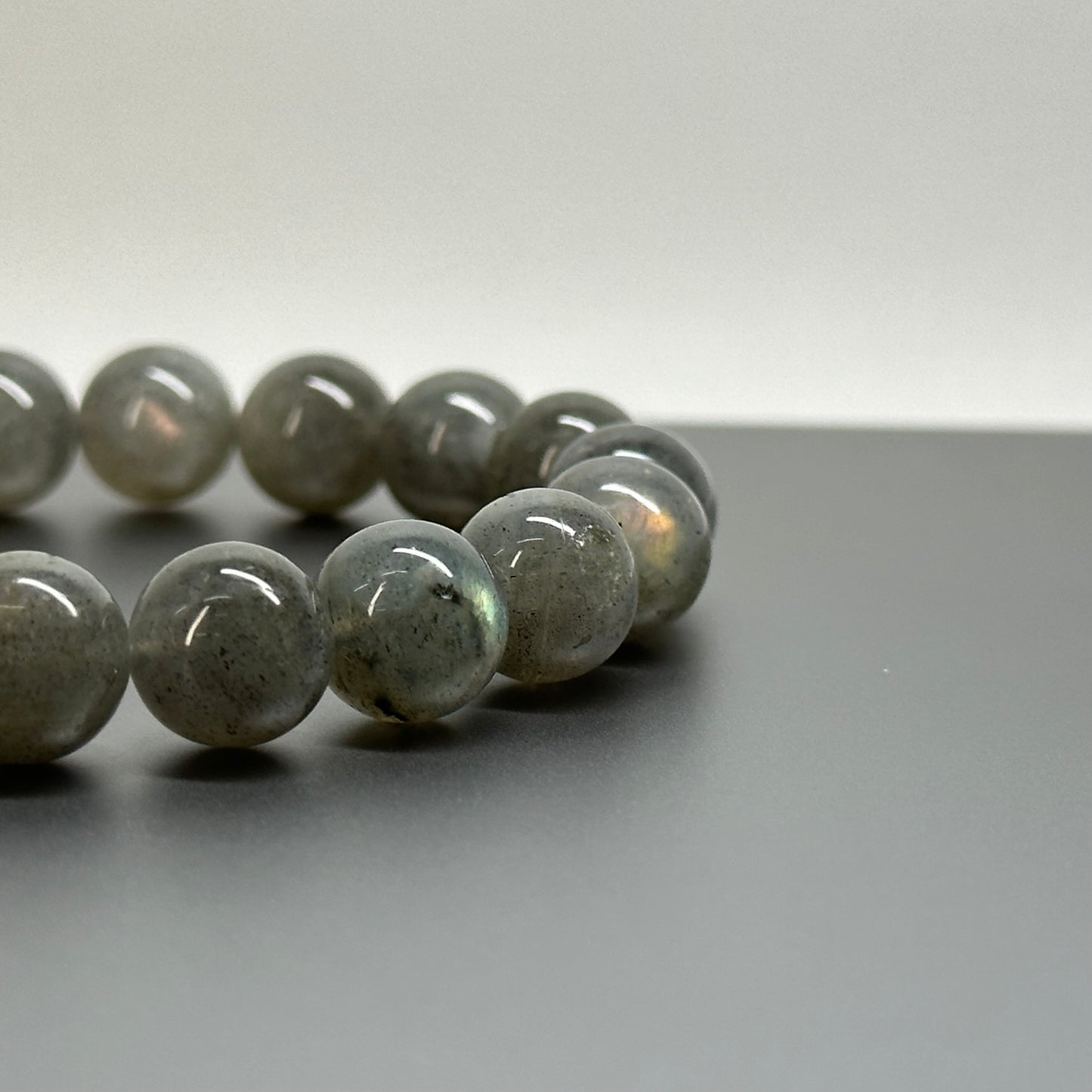 B38 髮晶 • 灰 手鏈手串 Grey Rutilated Quartz Bracelet