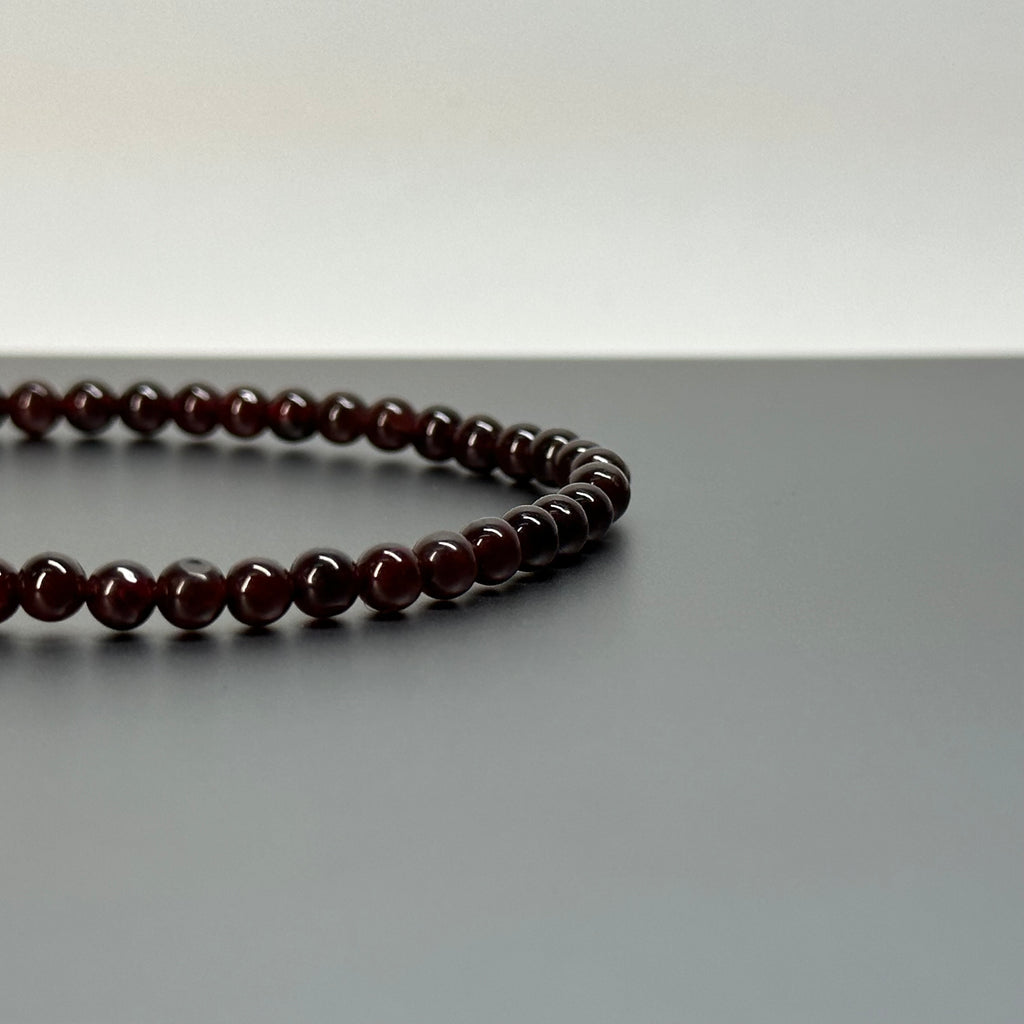 B13 Garnet Pure Bead Bracelet