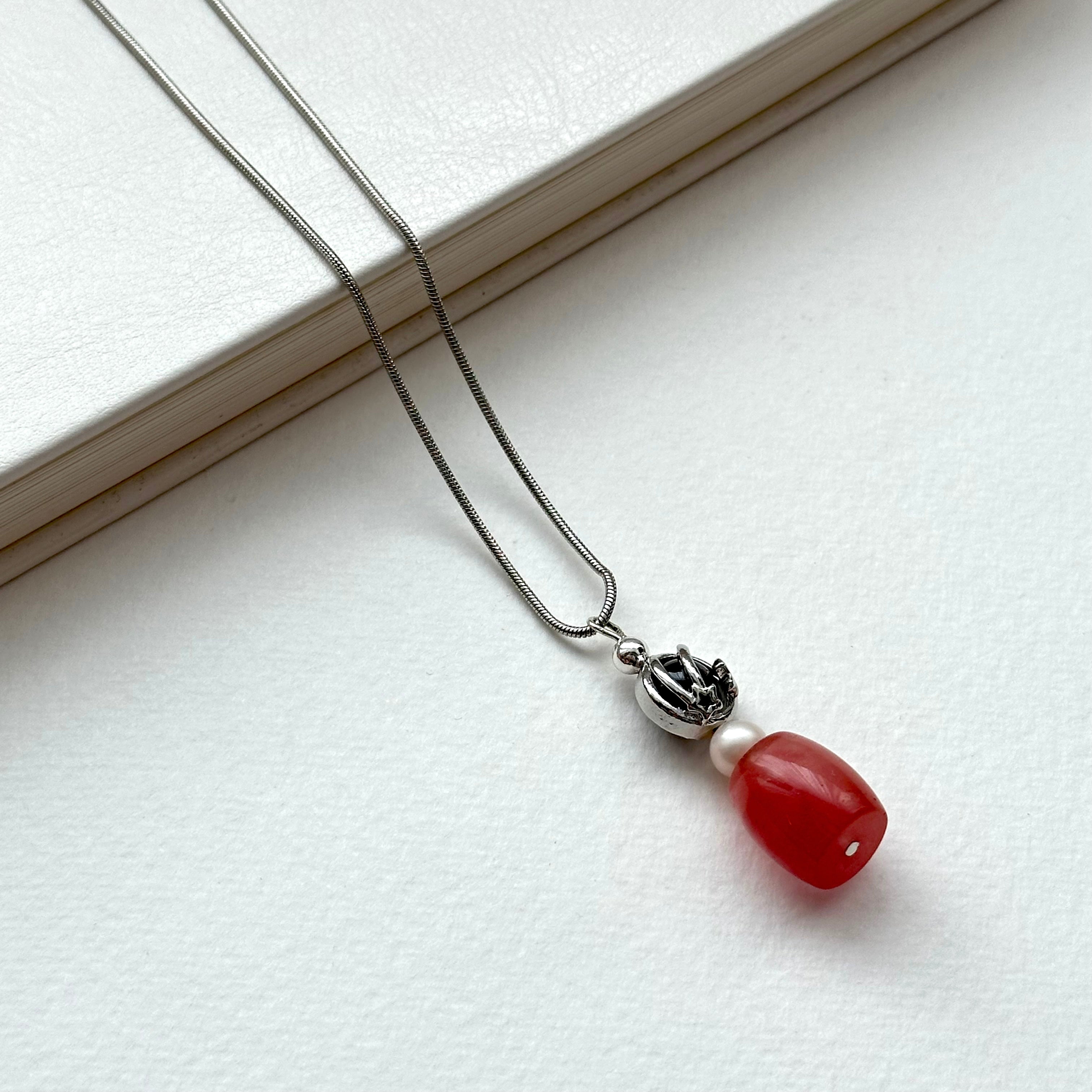 N53【獅子處女座|8月】黑瑪瑙|紅琉璃|鍍銀頸鏈項鏈