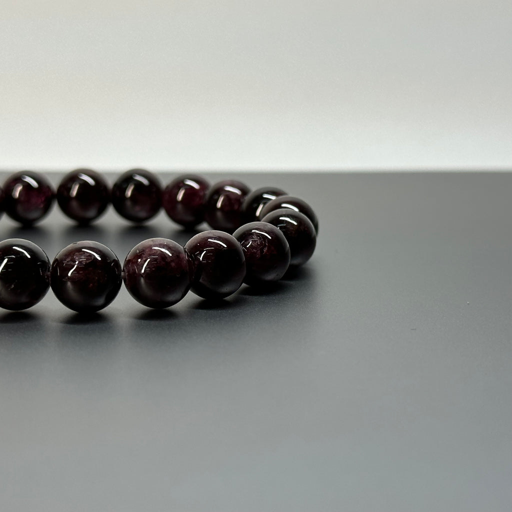 B13 Garnet Pure Bead Bracelet