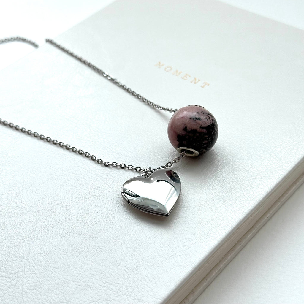 N62 [Peace] Rosemary Stone | Commemorative Heart | Silver Plated Necklace