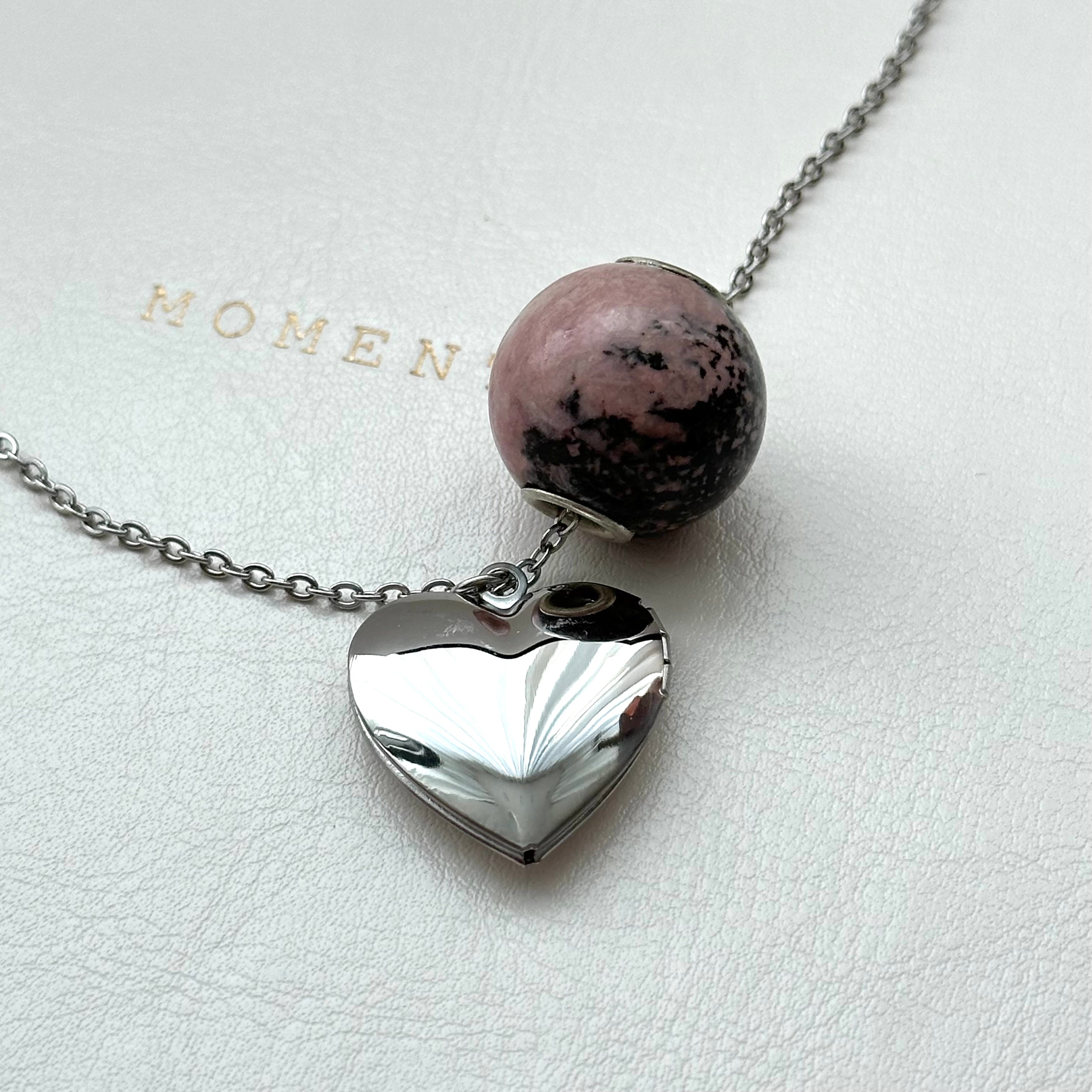 N62 [Peace] Rosemary Stone | Commemorative Heart | Silver Plated Necklace