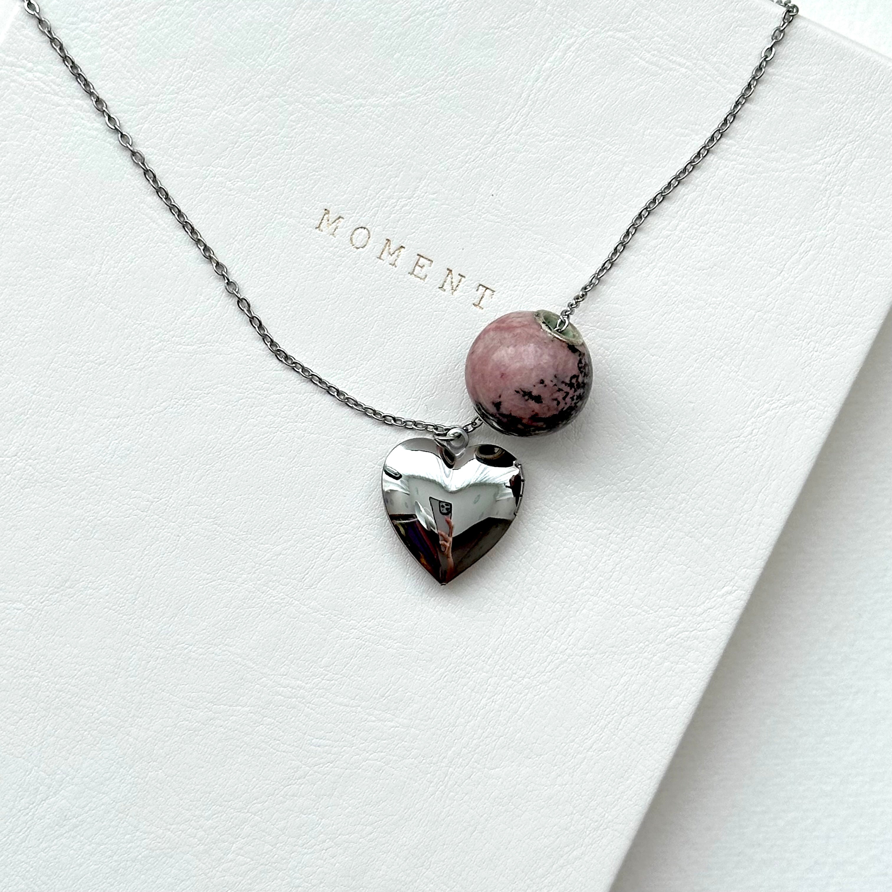N62 [Peace] Rosemary Stone | Commemorative Heart | Silver Plated Necklace