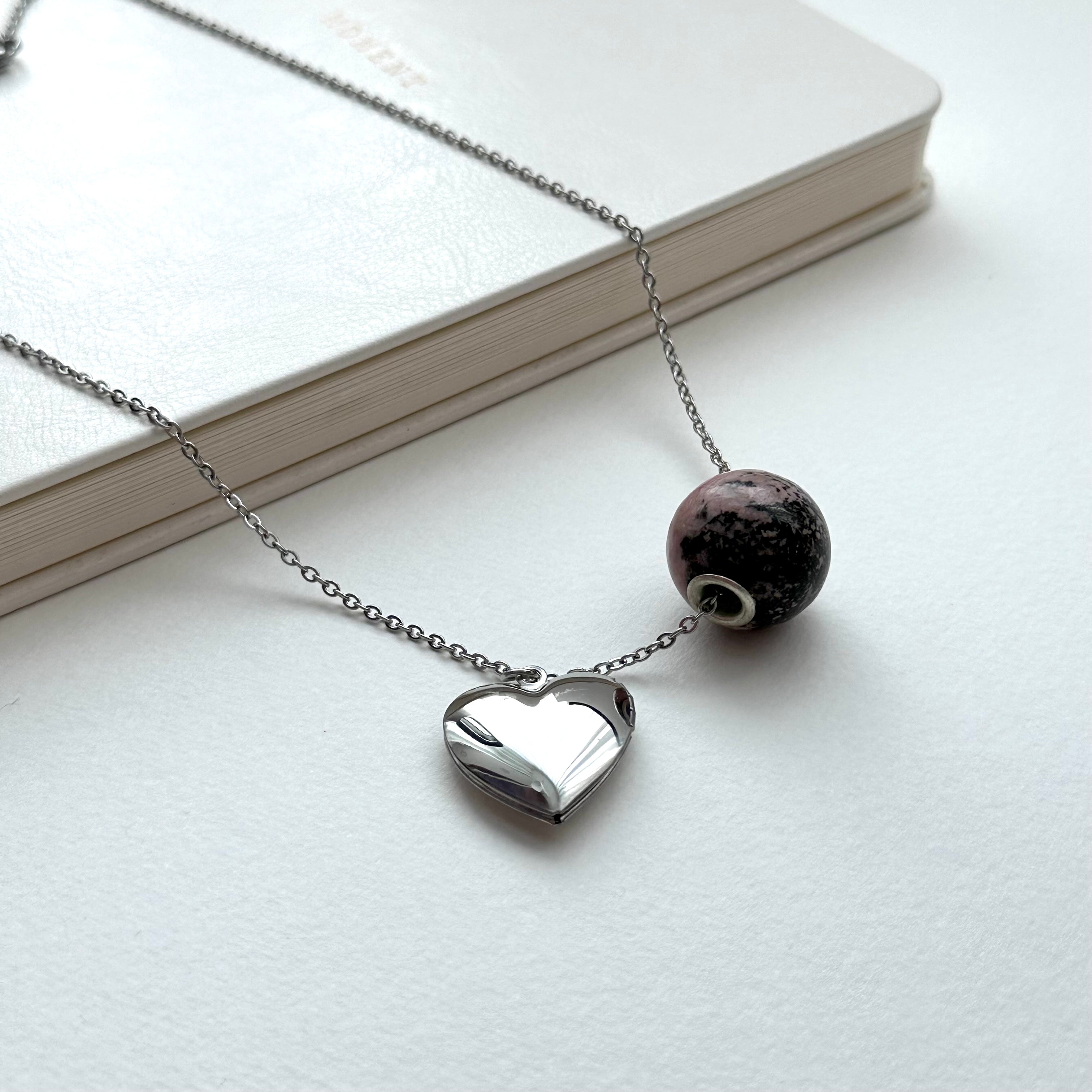 N62 [Peace] Rosemary Stone | Commemorative Heart | Silver Plated Necklace