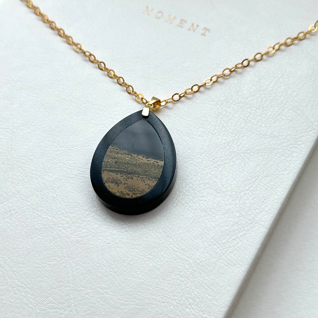 N64 [Ink Brush] Jasmine | Black Jasmine | Water Droplet Gold Plated | Necklace