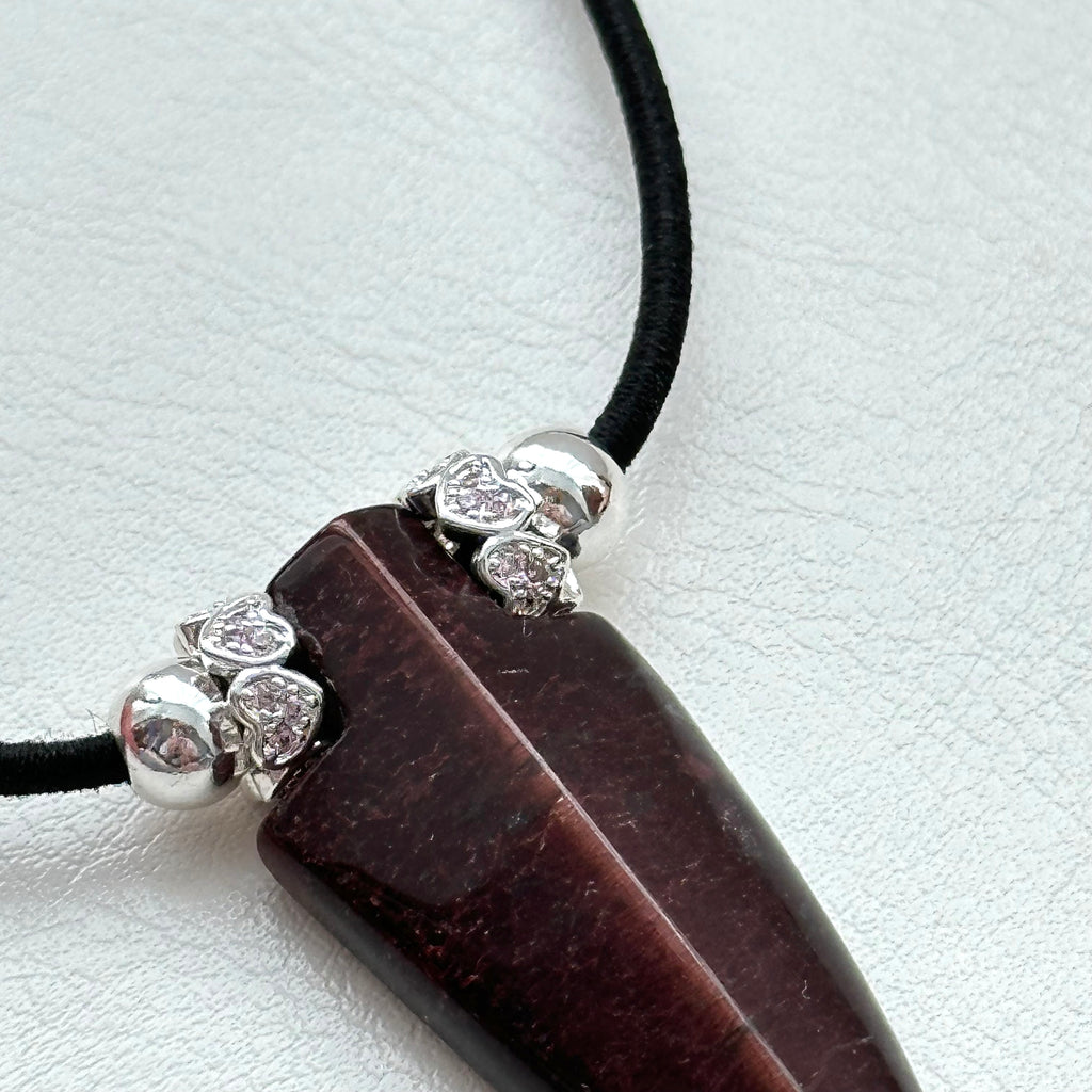 N72 [Gemini Birthstone] Red Tiger's Eye | Arrowhead | Silver Plated | Necklace