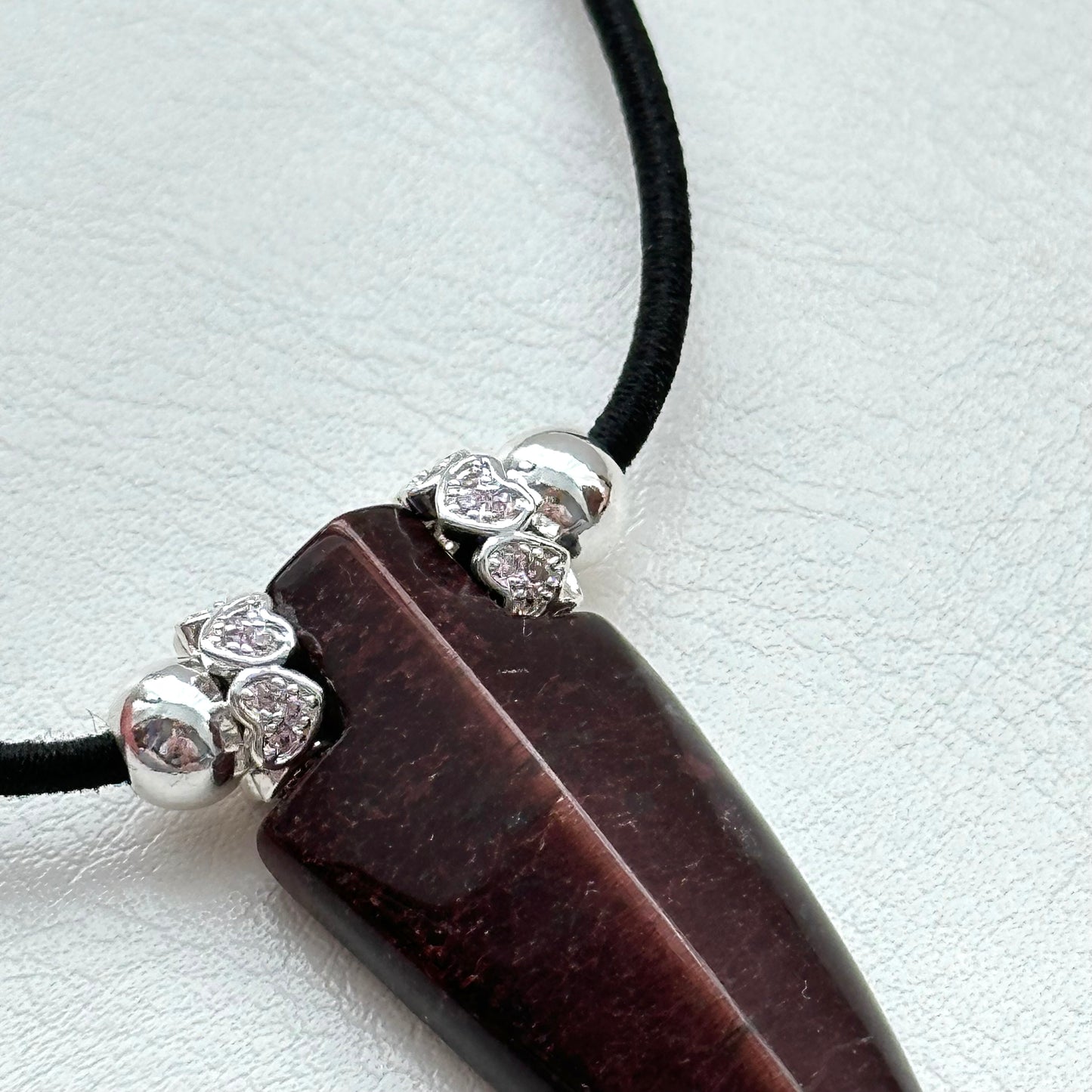 N72 [Gemini Birthstone] Red Tiger Eye Arrow Silver Plated Necklace
