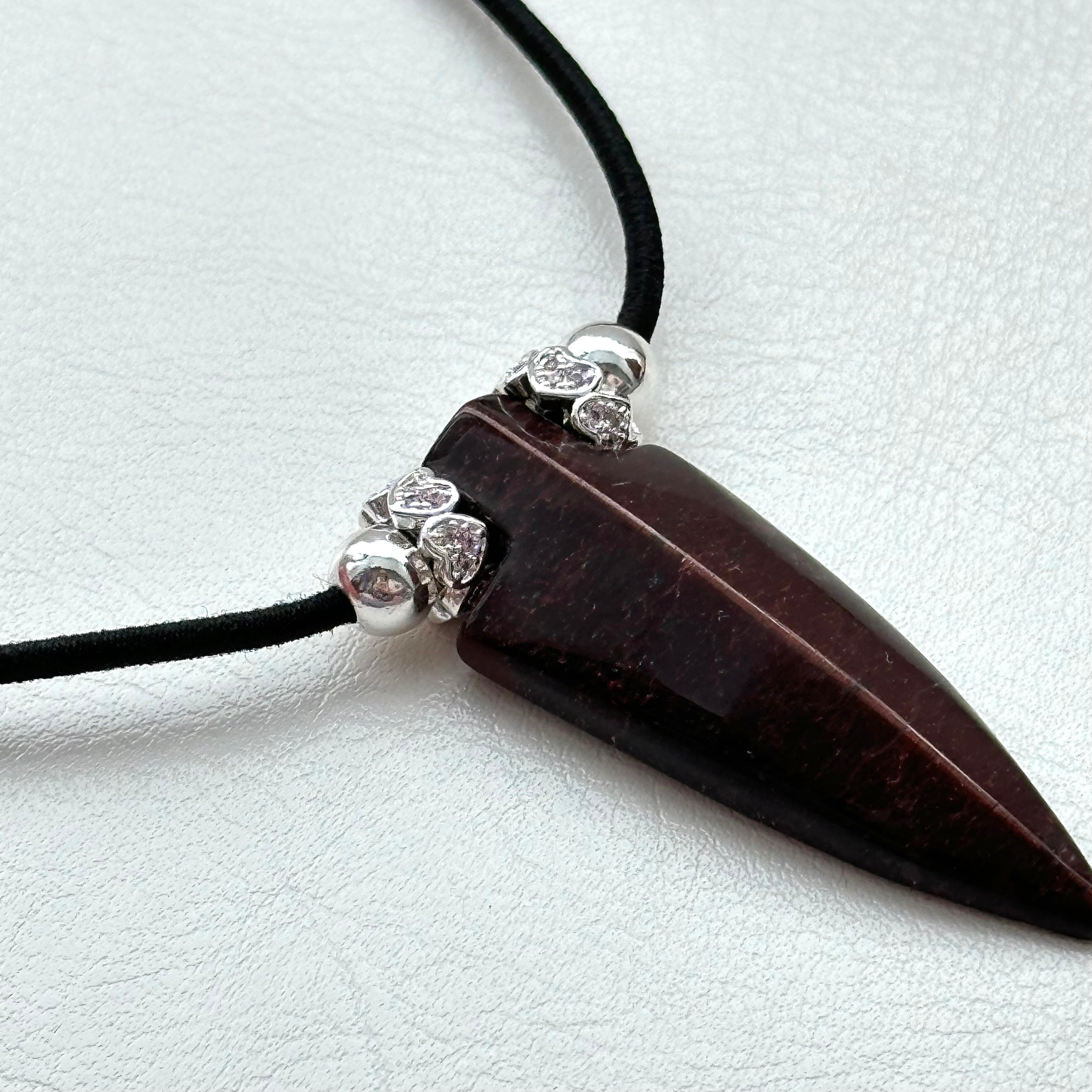 N72 [Gemini Birthstone] Red Tiger's Eye | Arrowhead | Silver Plated | Necklace