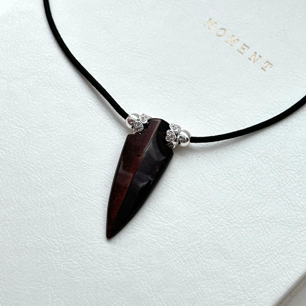 N72 [Gemini Birthstone] Red Tiger's Eye | Arrowhead | Silver Plated | Necklace