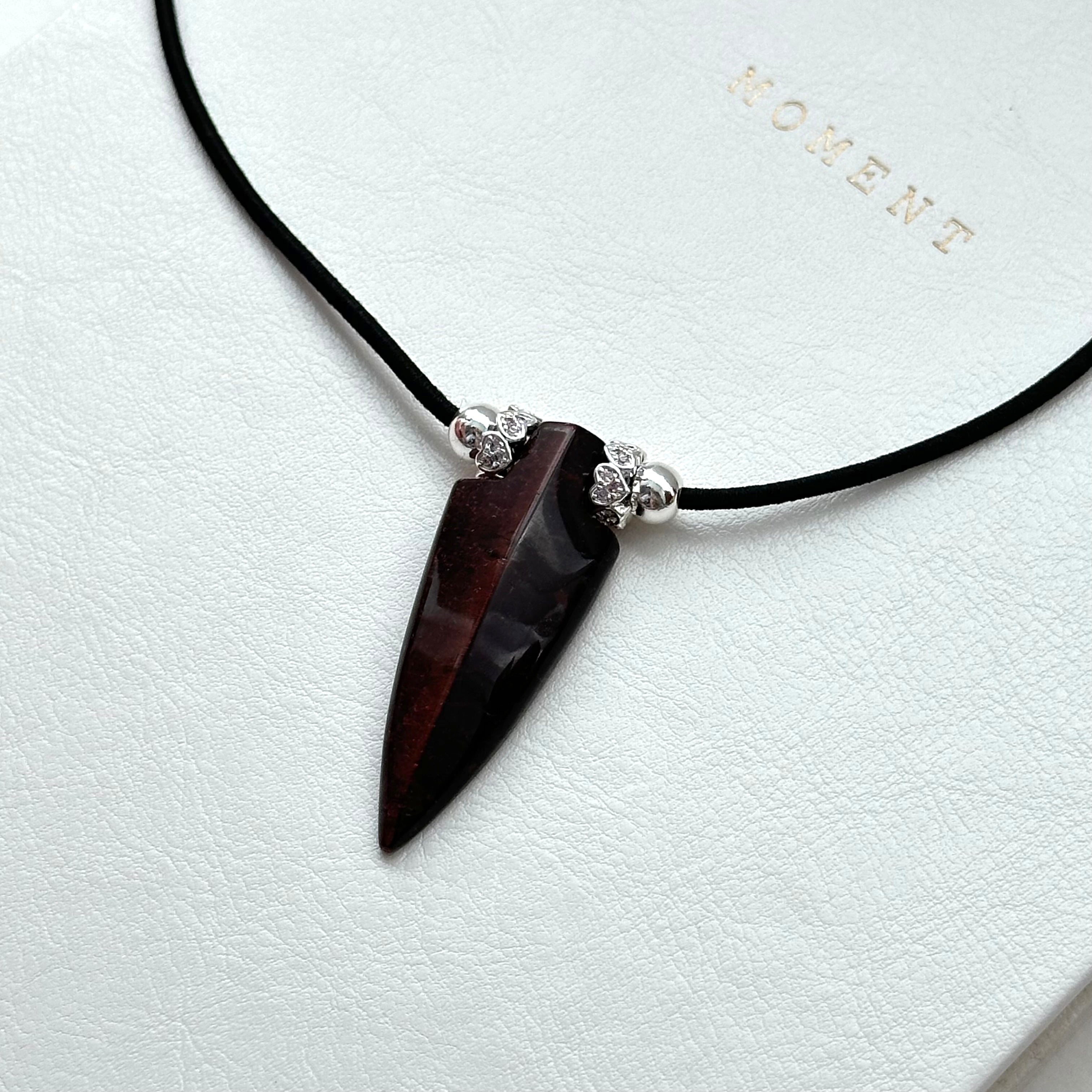 N72 [Gemini Birthstone] Red Tiger's Eye | Arrowhead | Silver Plated | Necklace