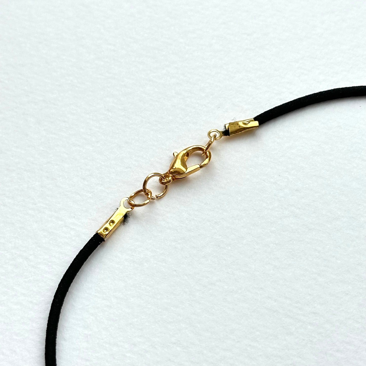 N73 [Picasso Sedimentary Rock] Picture Stone Arrow Gold-plated Necklace
