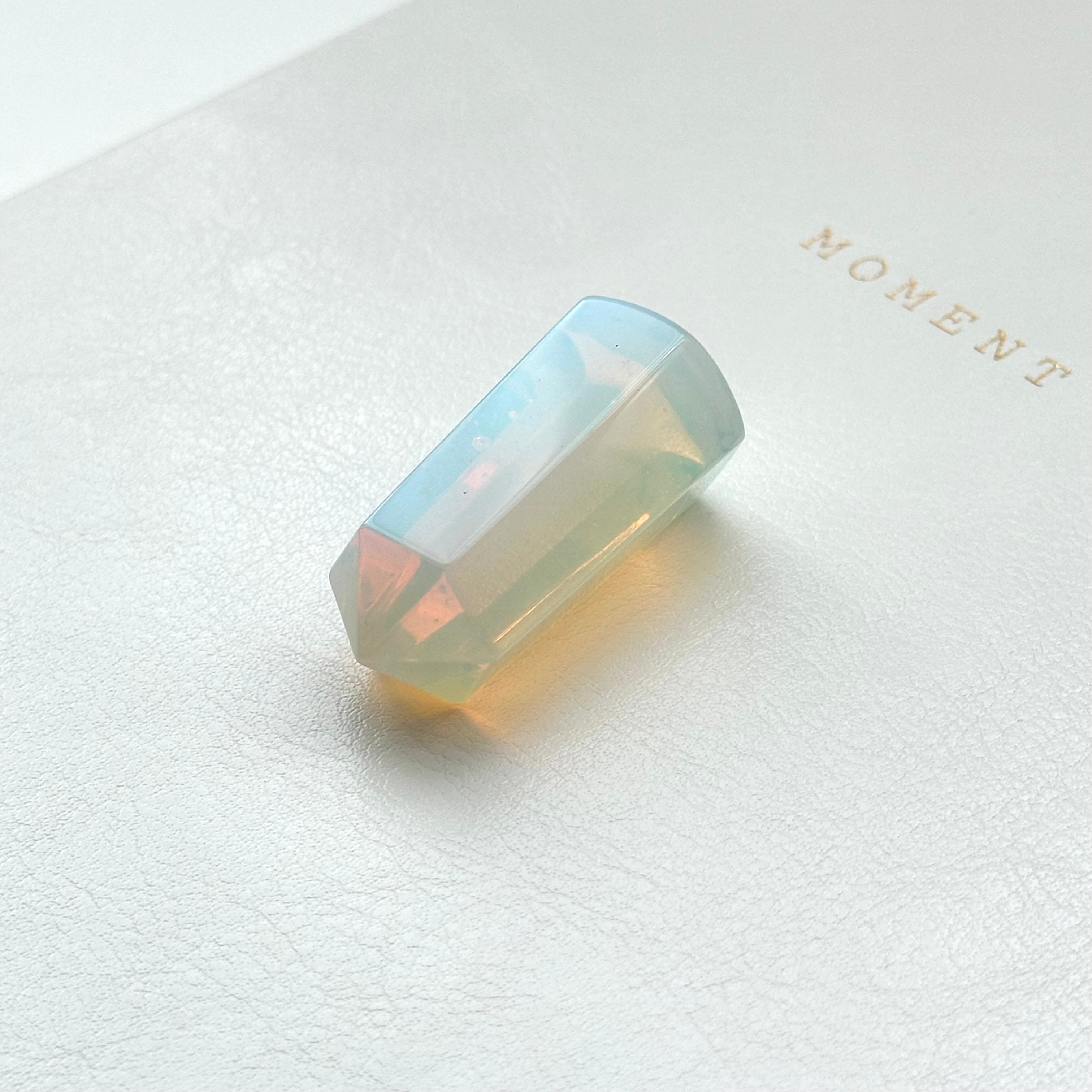 TS20【天秤天蠍座|10月】蛋白石小六角水晶柱