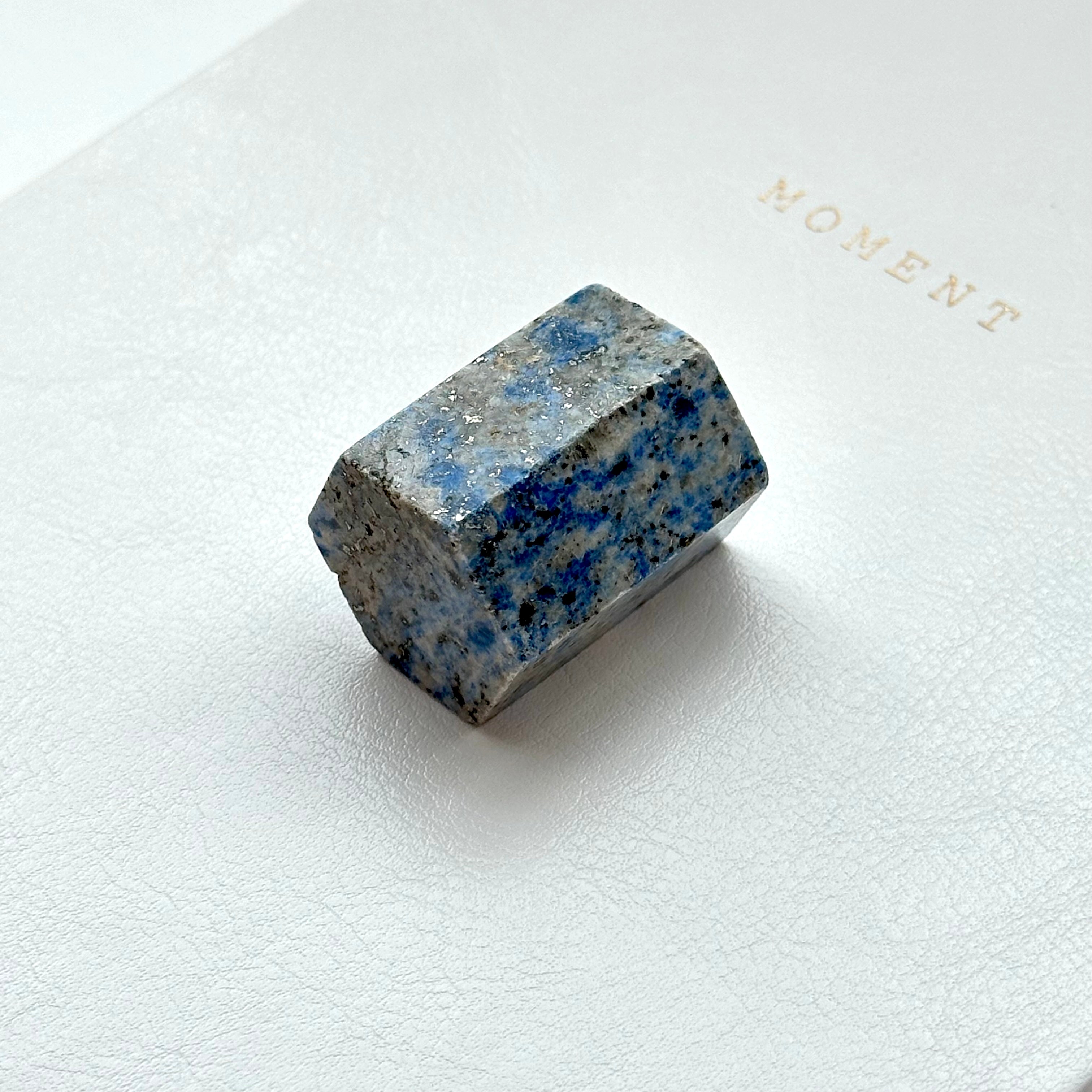 TS21【釐清自我】藍紋石小六角水晶柱