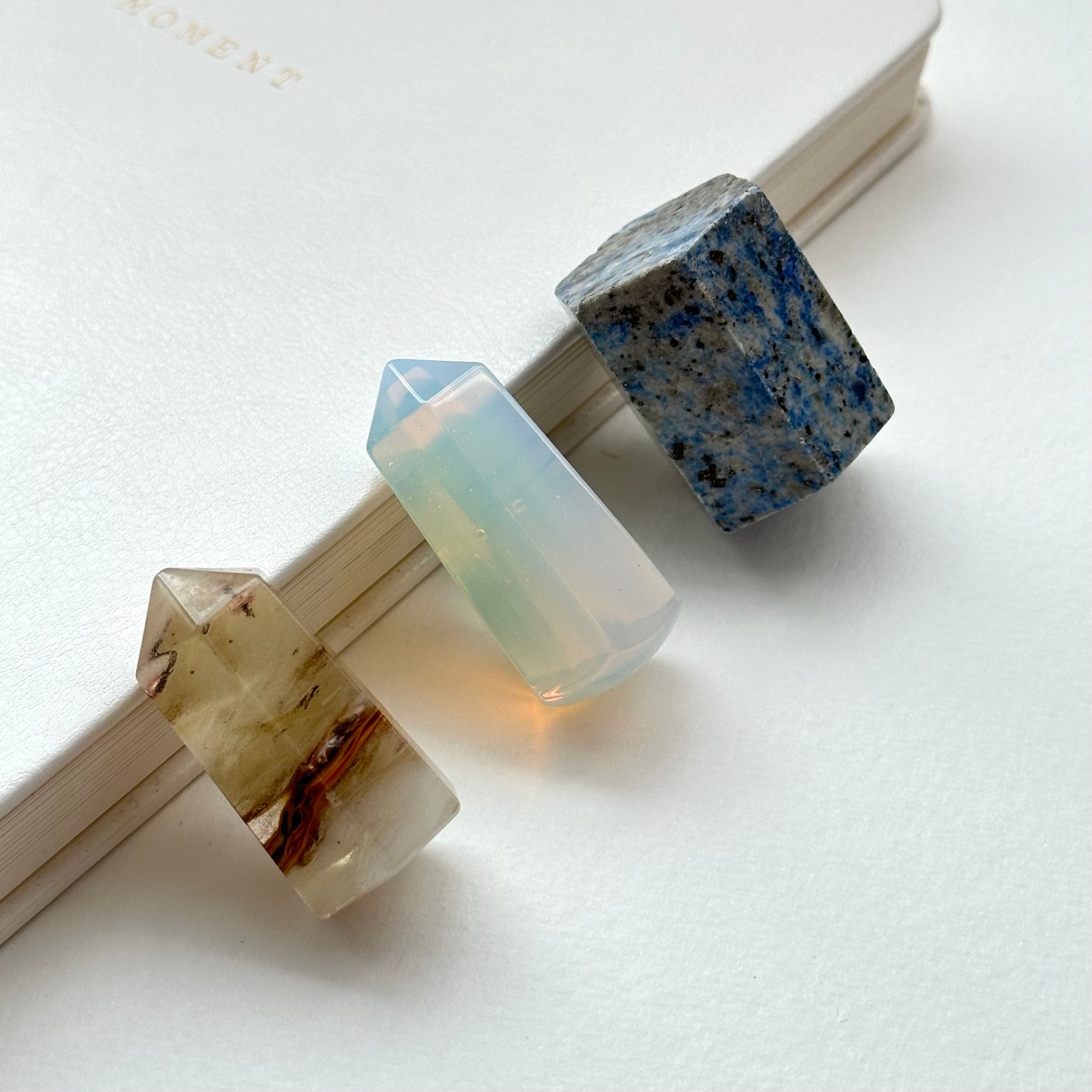 TS20【天秤天蠍座|10月】蛋白石小六角水晶柱