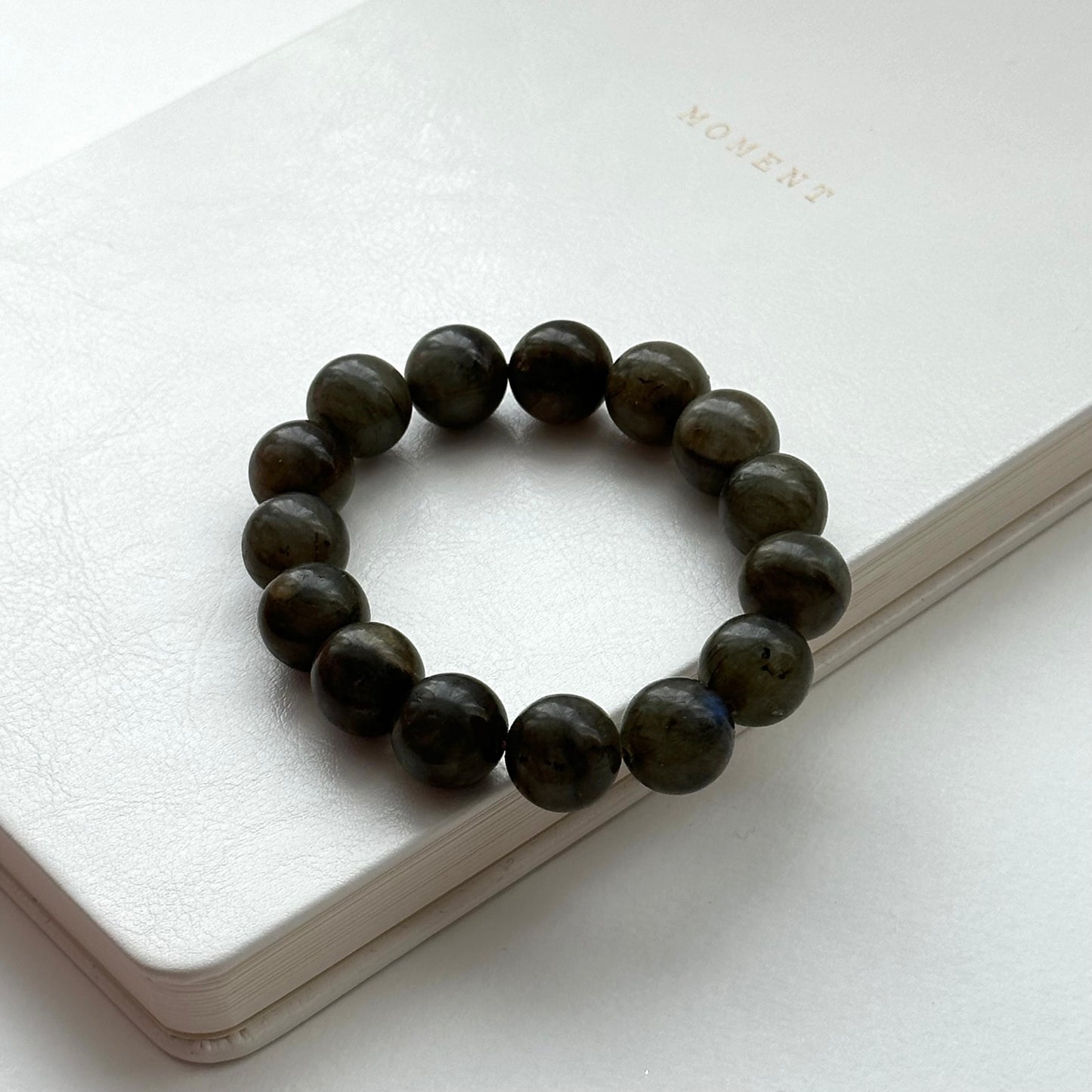 B85 [Protecting Love] Labradorite Pure Pearl Bracelet