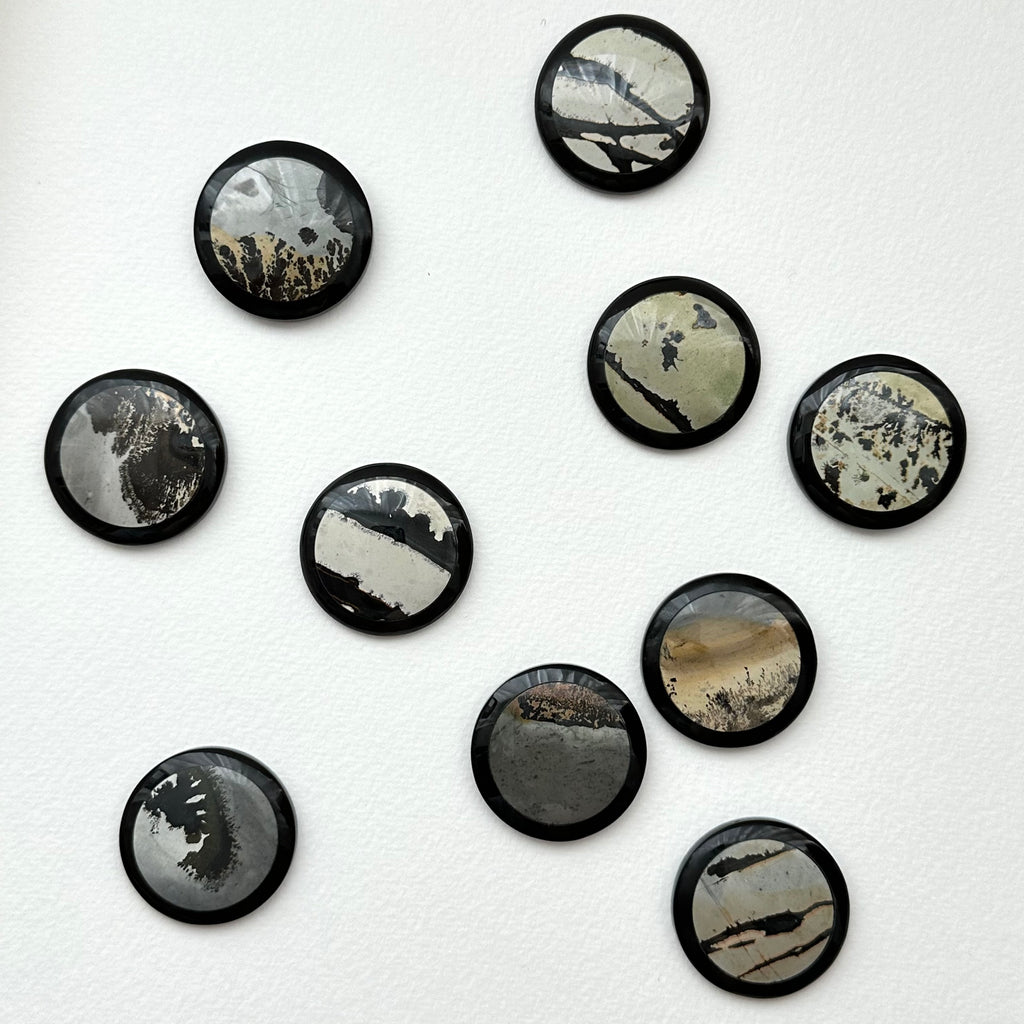 TS23【墨跡】噴墨畫石黑碧石圓塊 辦公室或家中療癒 裝置擺設