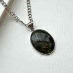 N76【守護愛情】拉長石|復古橢型|鍍銀鎖頸鏈項鏈