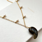 N77【日月守護】拉長石|出雲型勾玉|淡水珍珠|鍍金|頸鏈項鏈