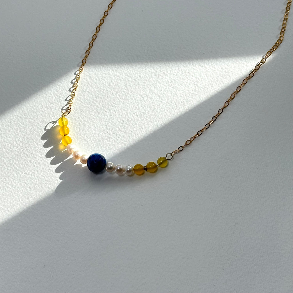 N84 [Sagittarius/Capricorn | Born in December] Lapis Lazuli | Yellow Agate | Freshwater Pearl | Gold-plated Necklace