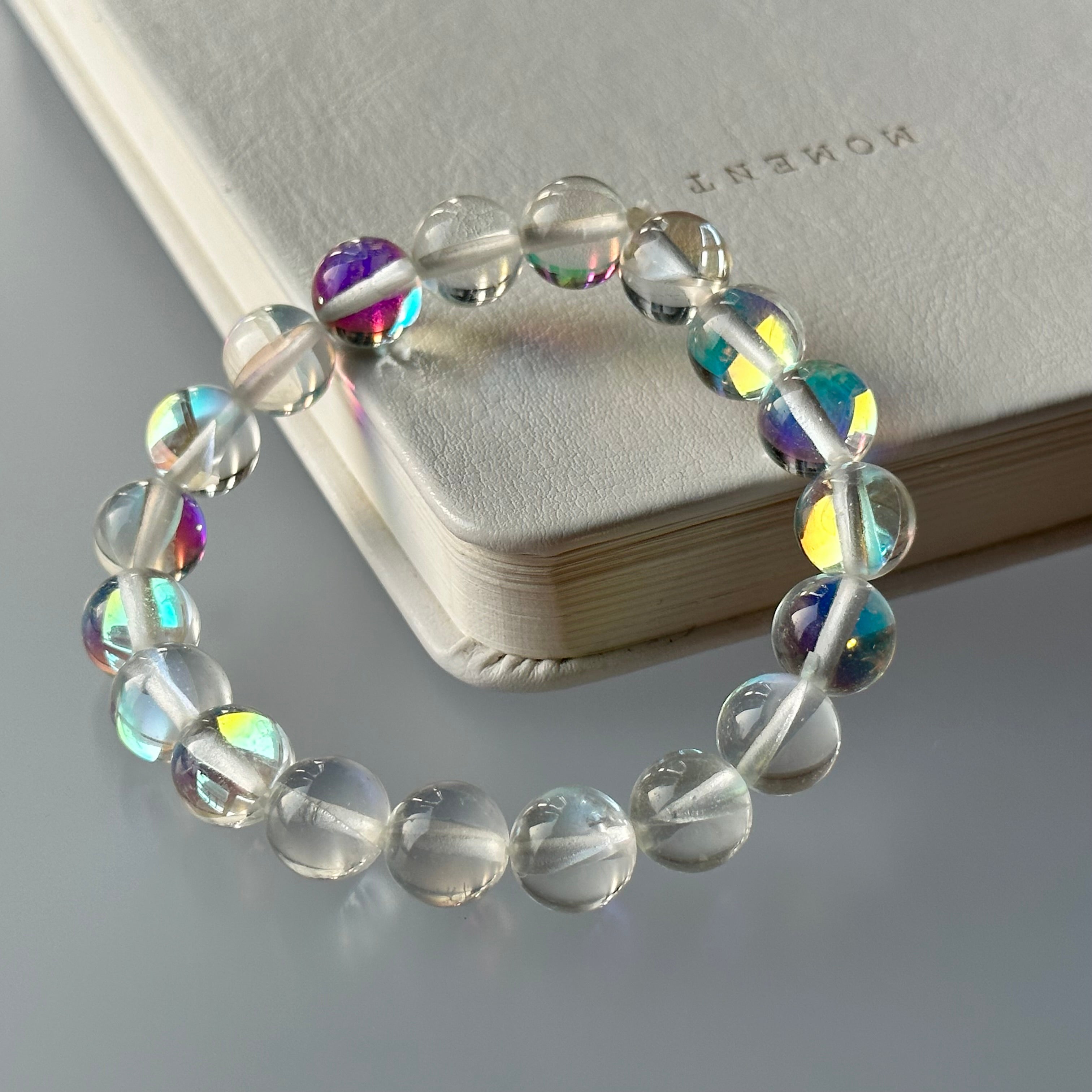 B51 [Blue Moon Glass] Moon Glass Stone Pure Bead Bracelet