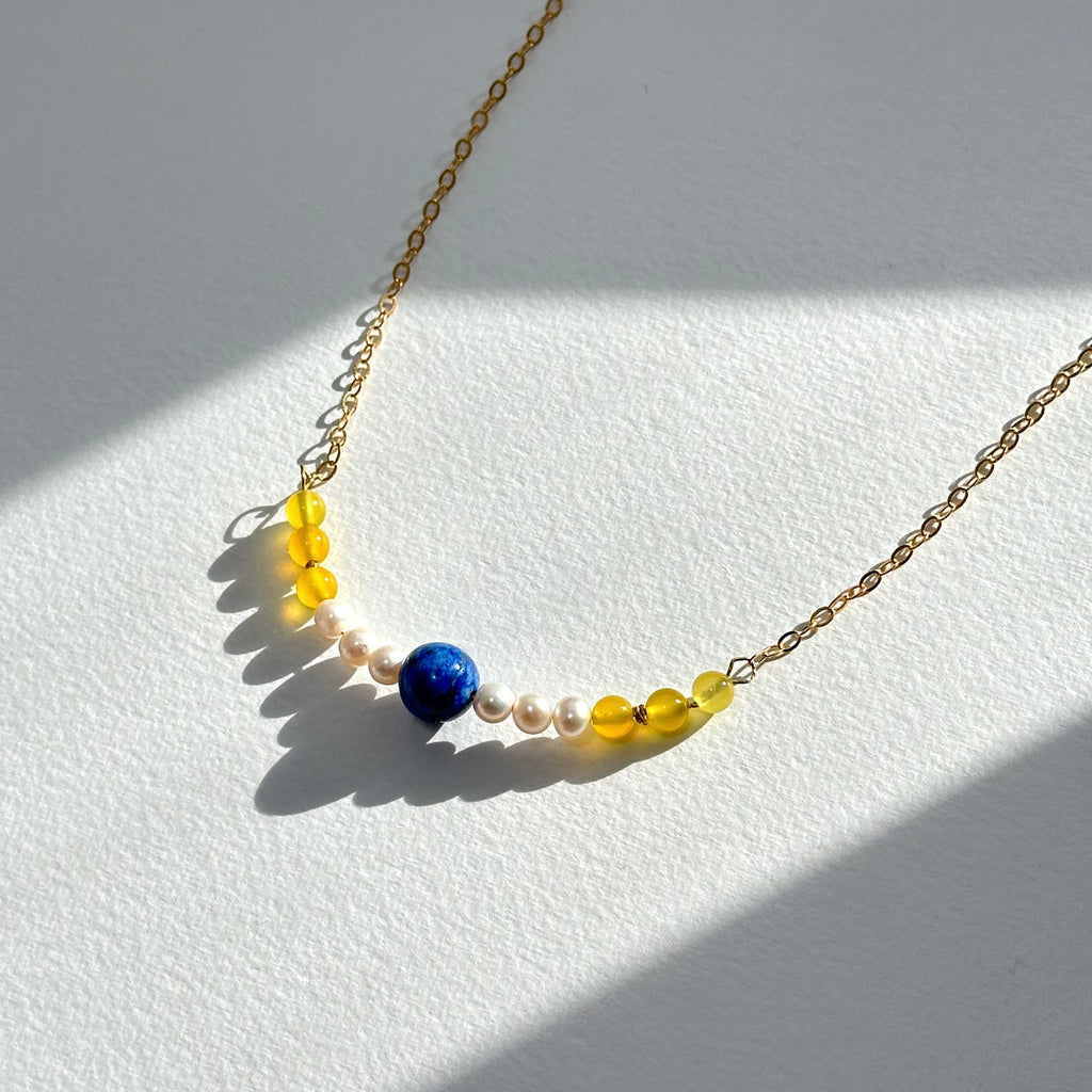 N84 [Sagittarius/Capricorn | Born in December] Lapis Lazuli | Yellow Agate | Freshwater Pearl | Gold-plated Necklace
