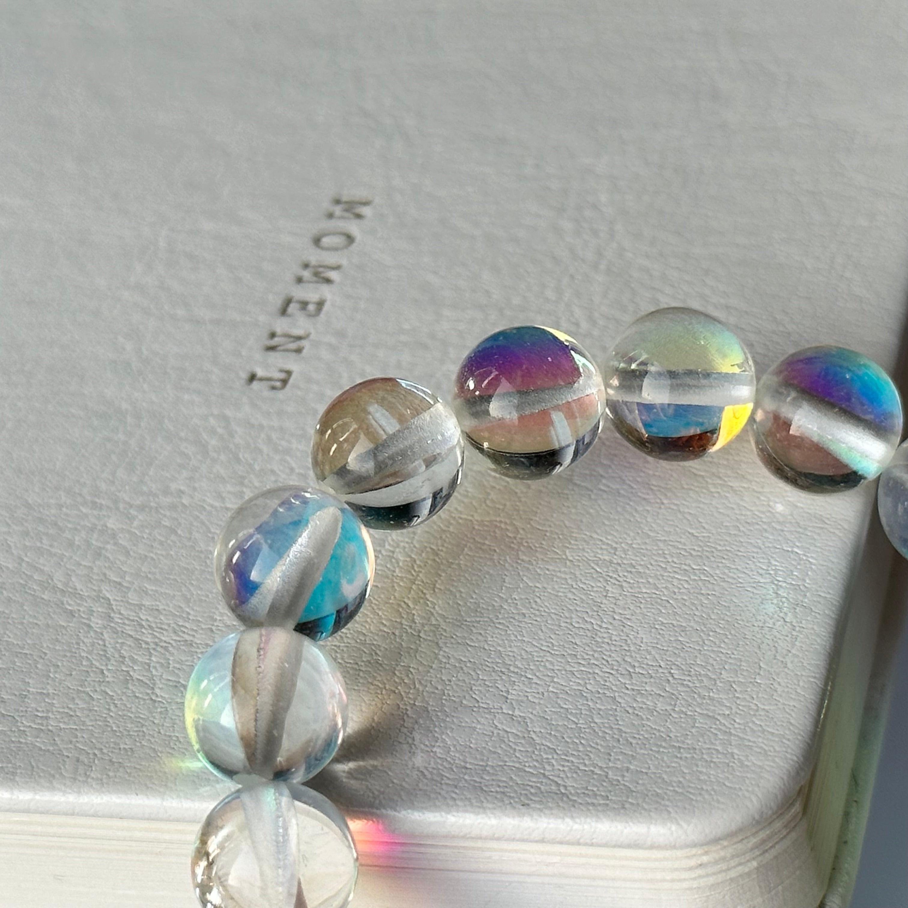 B51 [Blue Moon Glass] Moon Glass Stone Pure Bead Bracelet