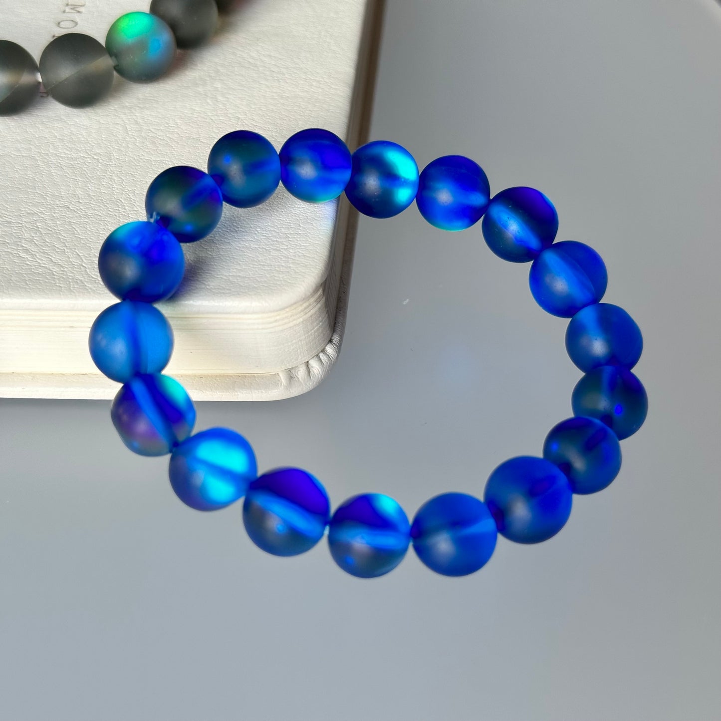 B49 月亮琉璃 • 霧面藍手鏈手串  Matt Blue MoonStone Bracelet