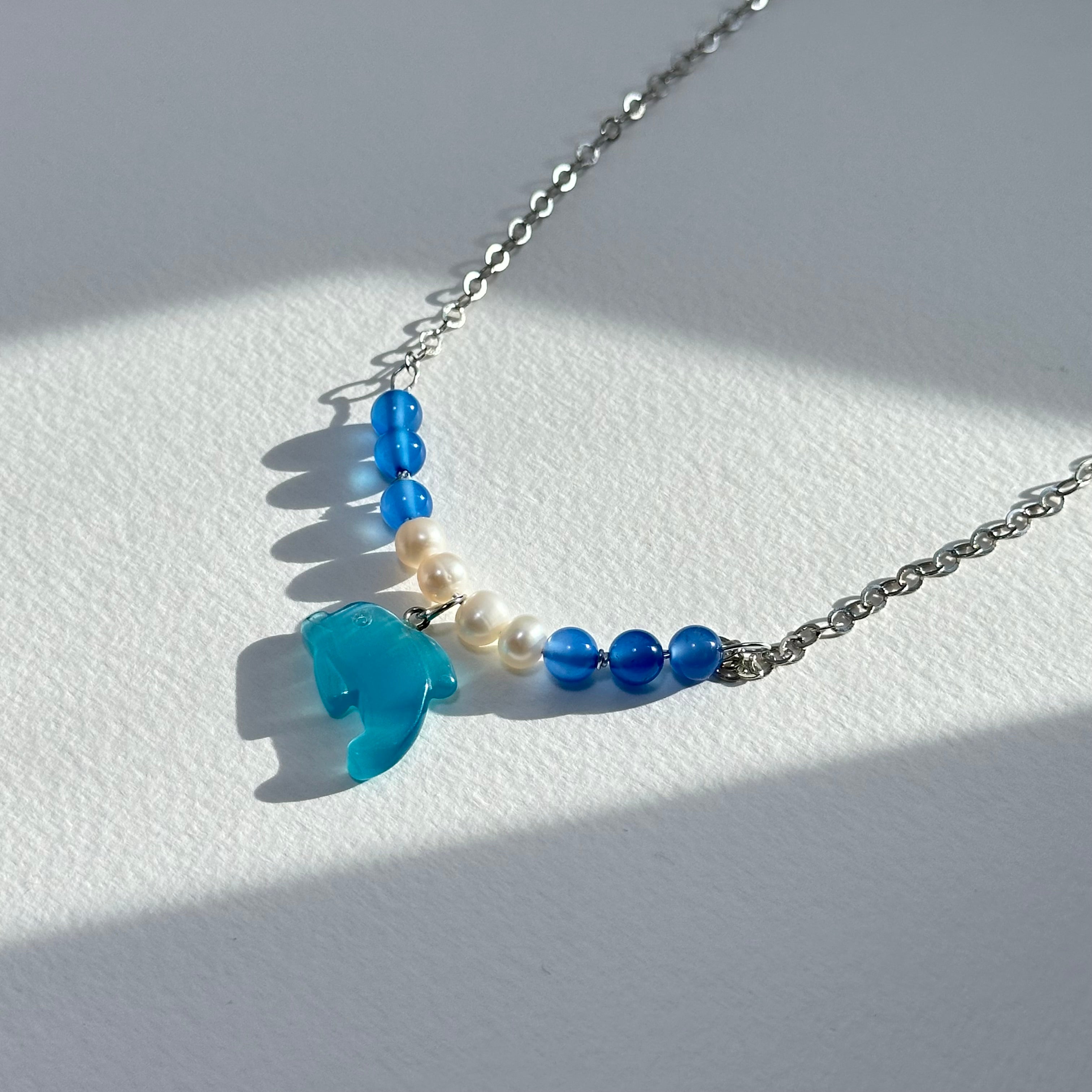 N86 [Blue World] Aquamarine Agate | Freshwater Pearl | Dolphin | Silver Plated | Necklace