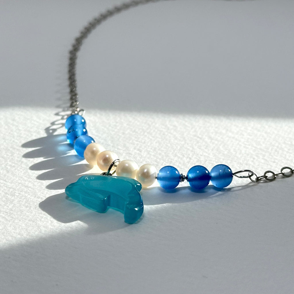 N86 [Blue World] Aquamarine Agate | Freshwater Pearl | Dolphin | Silver Plated | Necklace