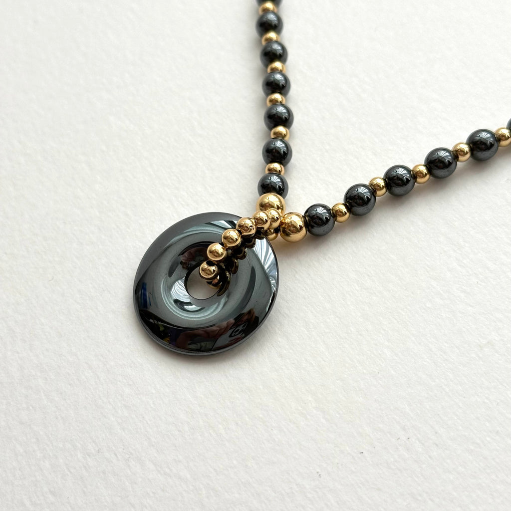 N90 [Protection and Implementation] Hematite | Safety Buckle | Gold Plating | Necklace