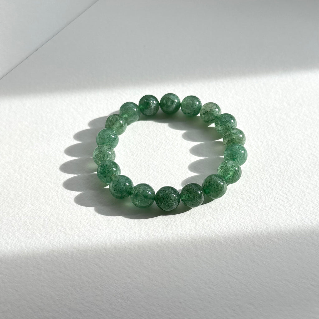 B21 [Optimistic and Positive] Green Strawberry Crystal Pure Bead Bracelet